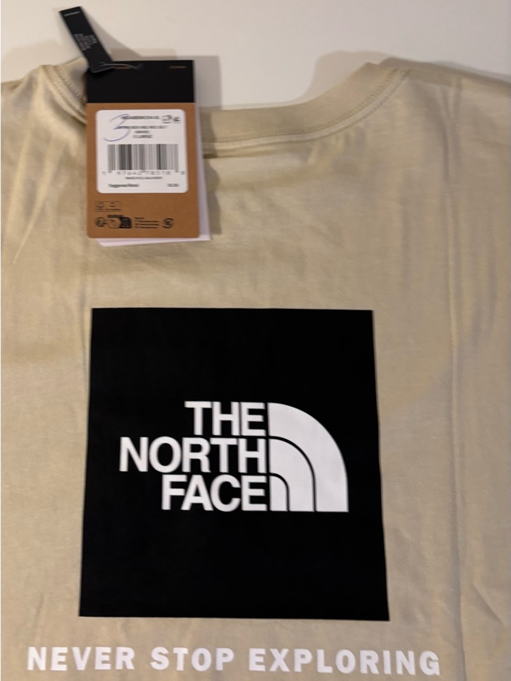 The North Face Short Sleeve Tee in Light Beige w/ White Logo in Size XL